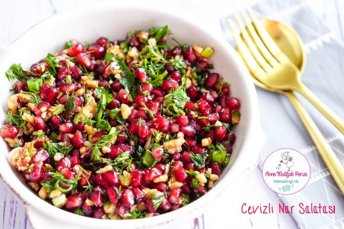 Cevizli Nar Salatası Tarifi