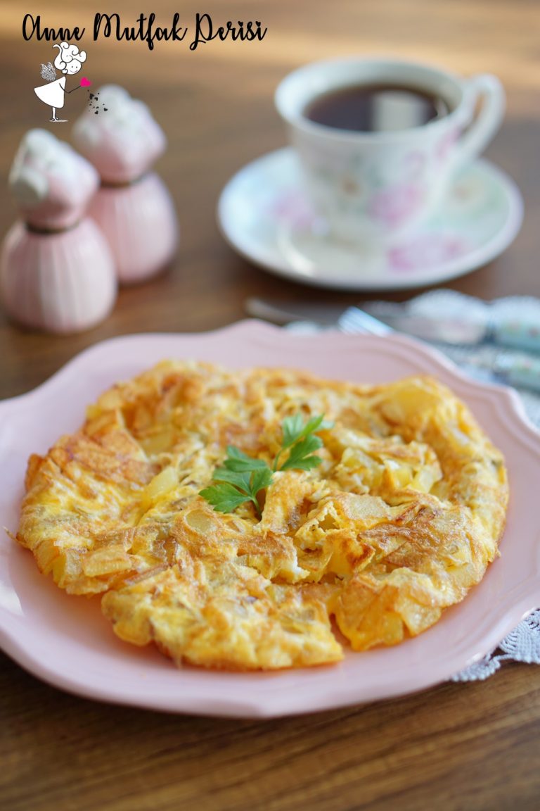 Patatesli Omlet