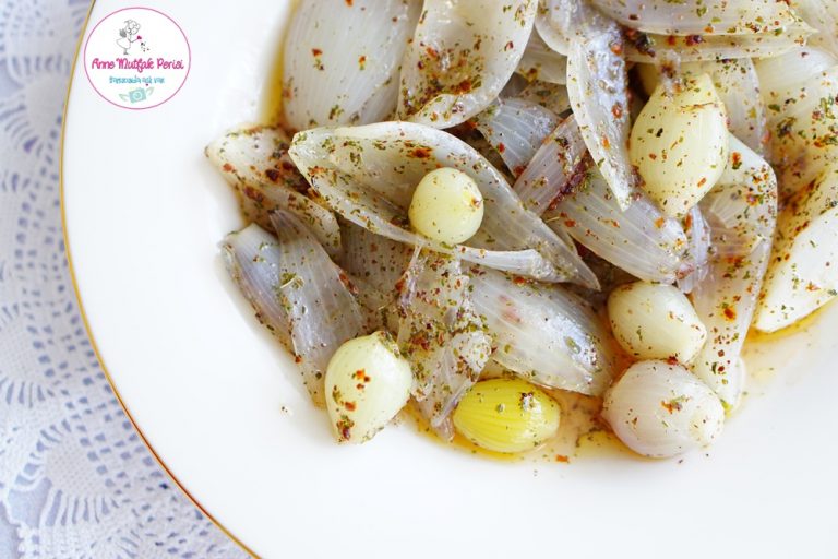 Pişmiş Soğan Salatası Tarifi